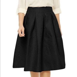 NWT Women’s Jacquard High waist a-line skirt sz M